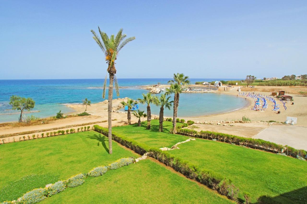 פרוטאראס Villa Queen Isabella מראה חיצוני תמונה