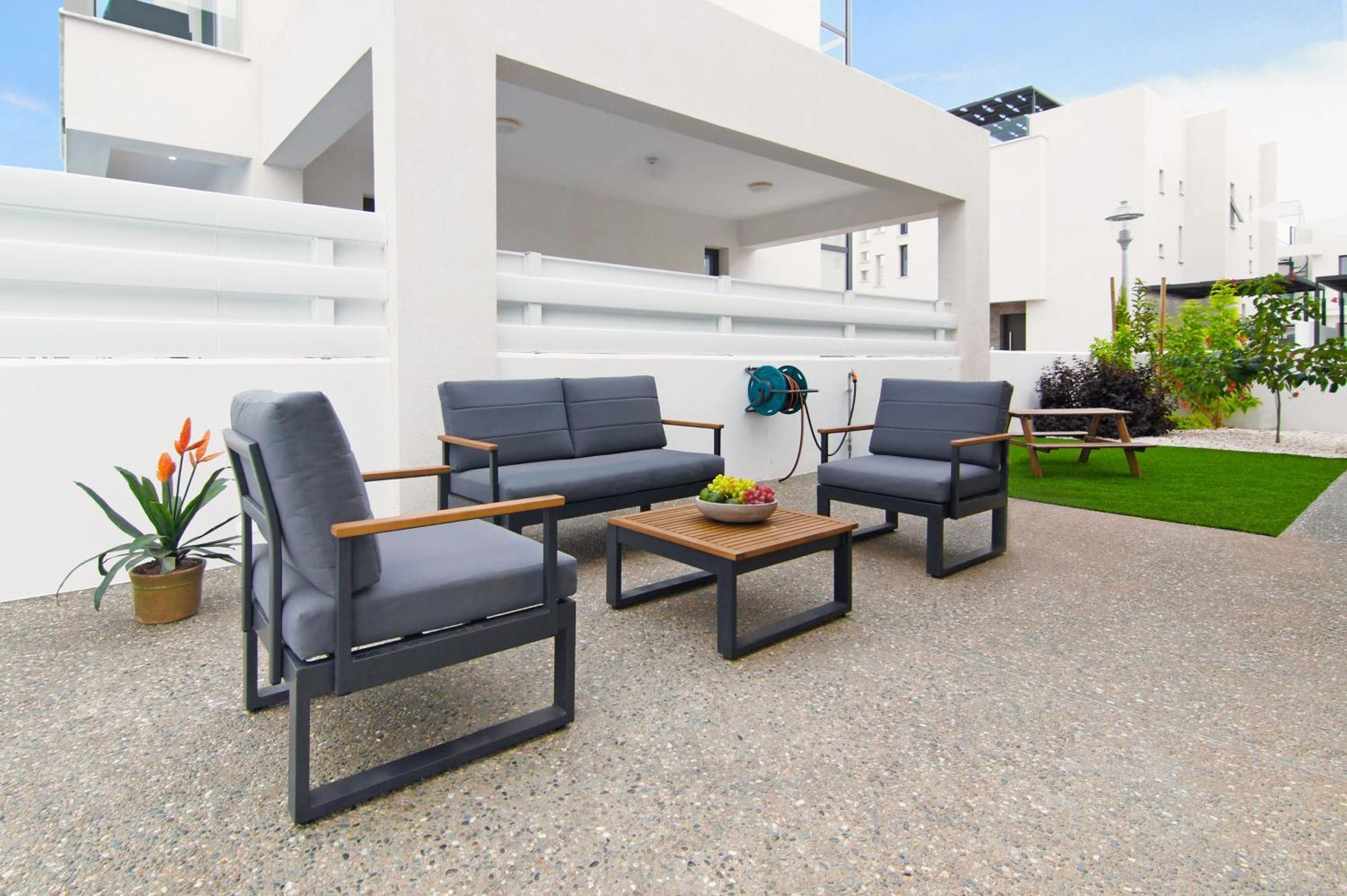 פרוטאראס Villa Queen Isabella מראה חיצוני תמונה