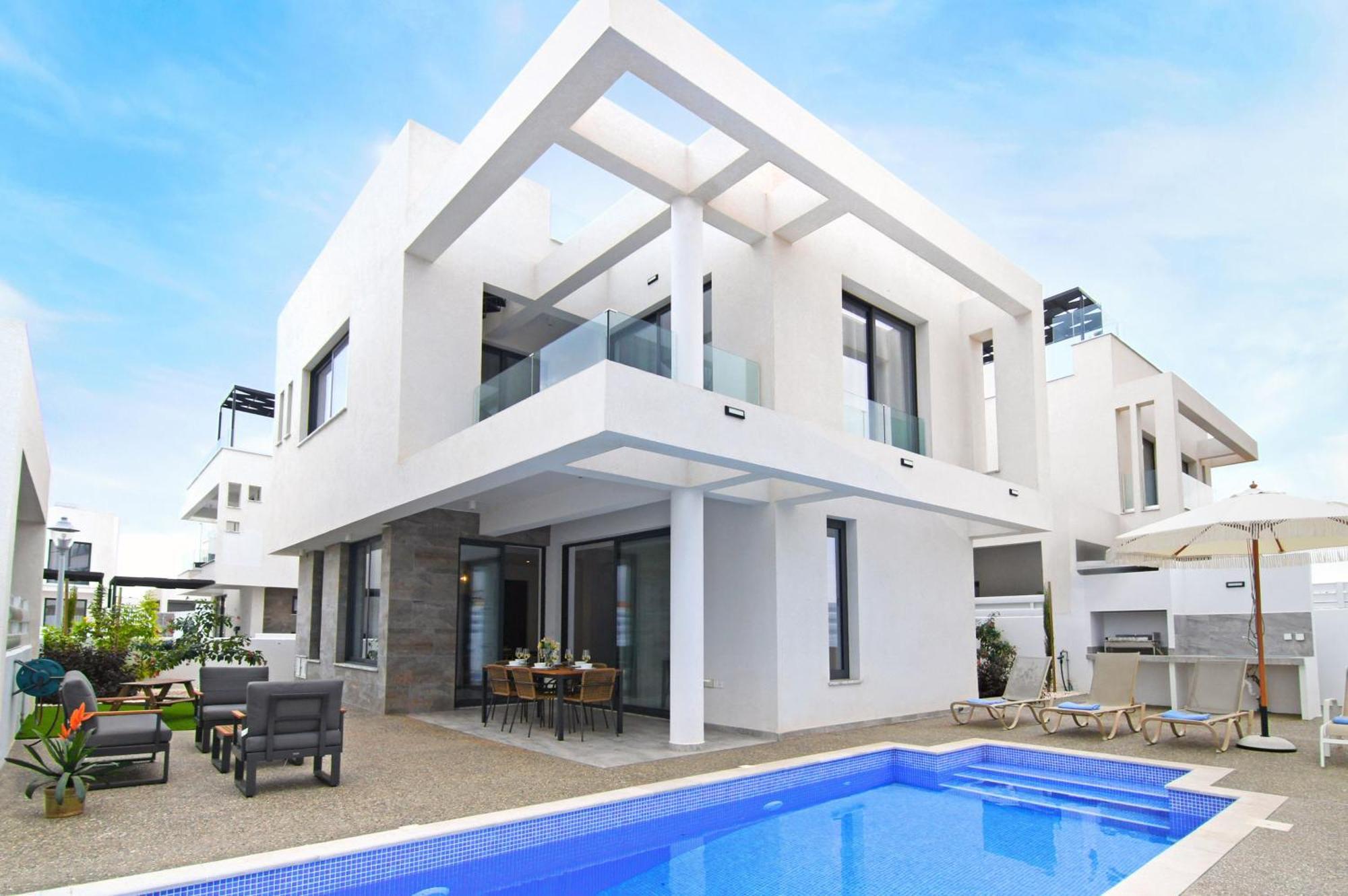 פרוטאראס Villa Queen Isabella מראה חיצוני תמונה